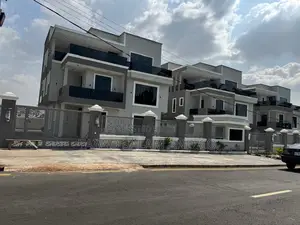 4bdrm Duplex in Agodi for sale