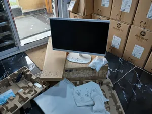 New Desktop Computer HP AiO 24 8GB Intel Core I5 SSD 256GB