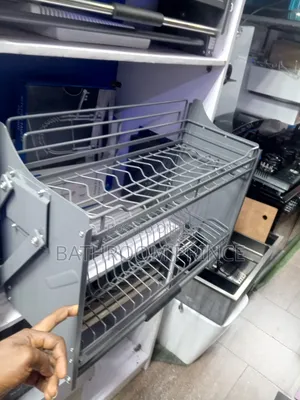 Gray Pulldown Plate Rack