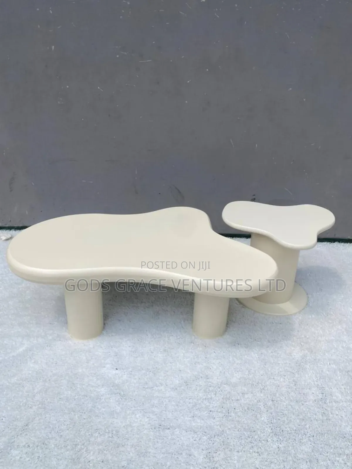 Luxury Home Décor Crescent Moon Table and Stool