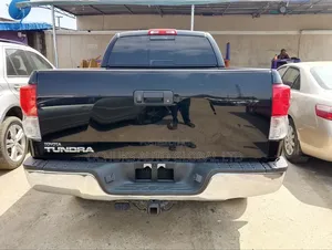 Toyota Tundra 2012 Black