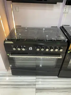 Quality Kitchen Freestanding Gas Cooker With an Oven.