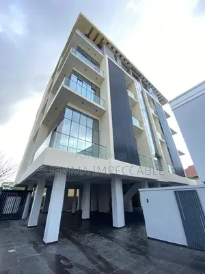 3bdrm Apartment in Lekki Phase 1 for sale