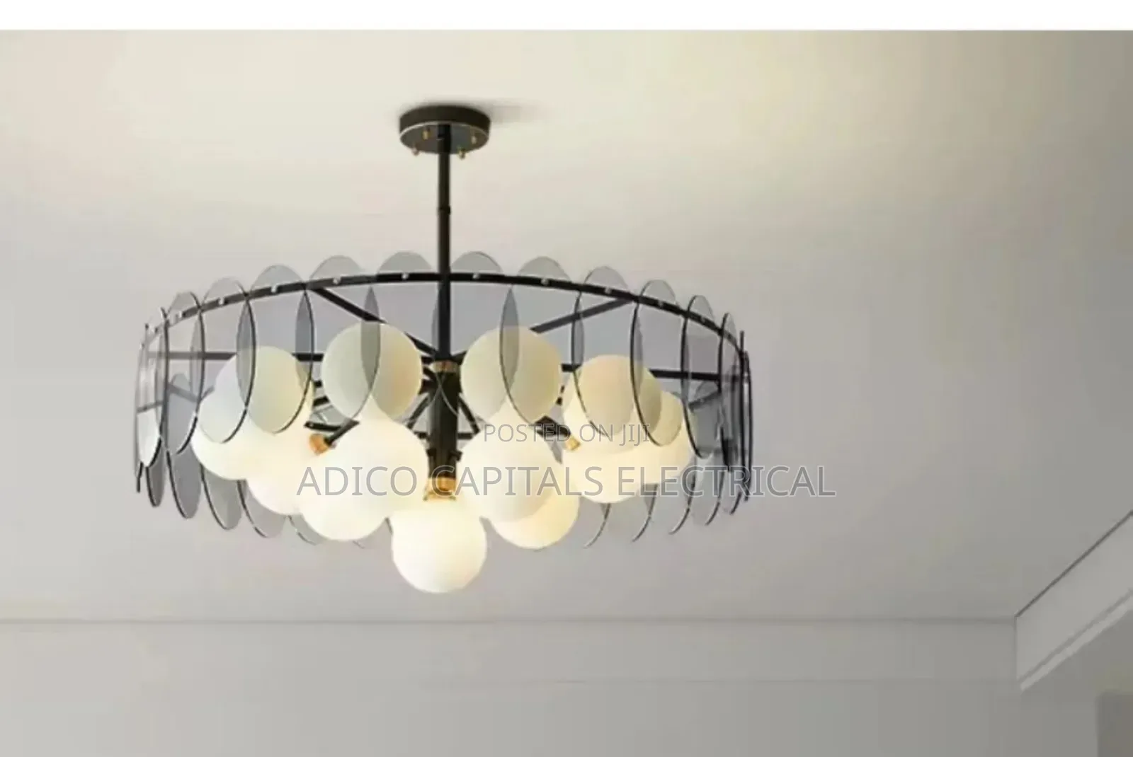 Luxurious Glass Chandalier
