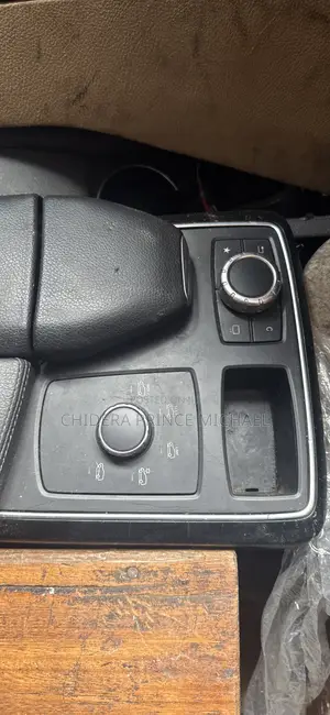 Complete Arm Rest for Ml350 W166 2012/2015 Model