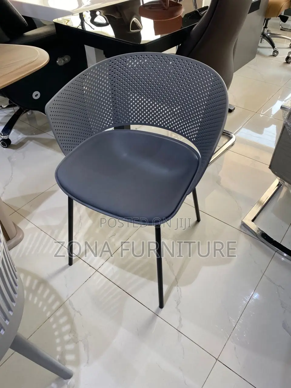 Important Restaurant Kitchen Chair, Dining Chair