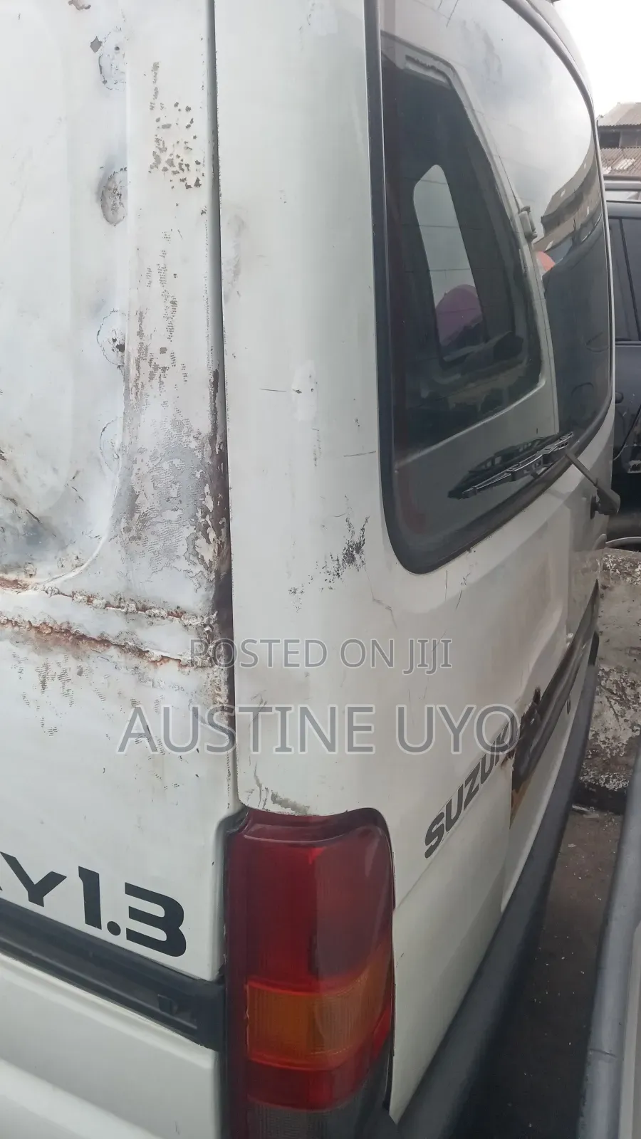 Suzuki APV Minibus 2010 White