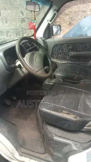 Suzuki APV Minibus 2010 White
