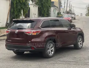 Toyota Highlander 2015 Burgundy
