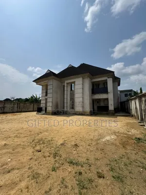 5bdrm Duplex in Victory Estate Off for sale