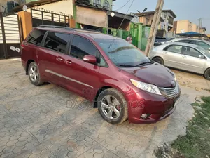 Toyota Sienna LE 8 Passenger 2012 Red