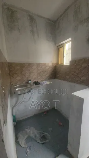 Studio Apartment in Bariga for rent