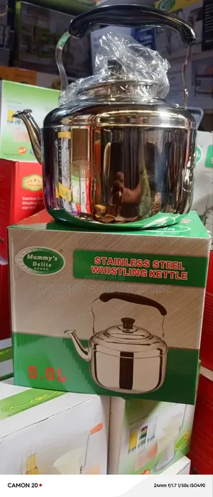Mummy's Delight High Quality Heavy Stainless Steel Whistling Kettle