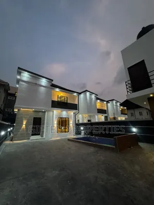 4bdrm Duplex in Diamond Estate Off, Port-Harcourt for sale