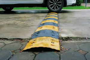 Speed Bumb With Cap 45,000