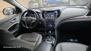 Hyundai Santa Fe SE AWD 2016 Black