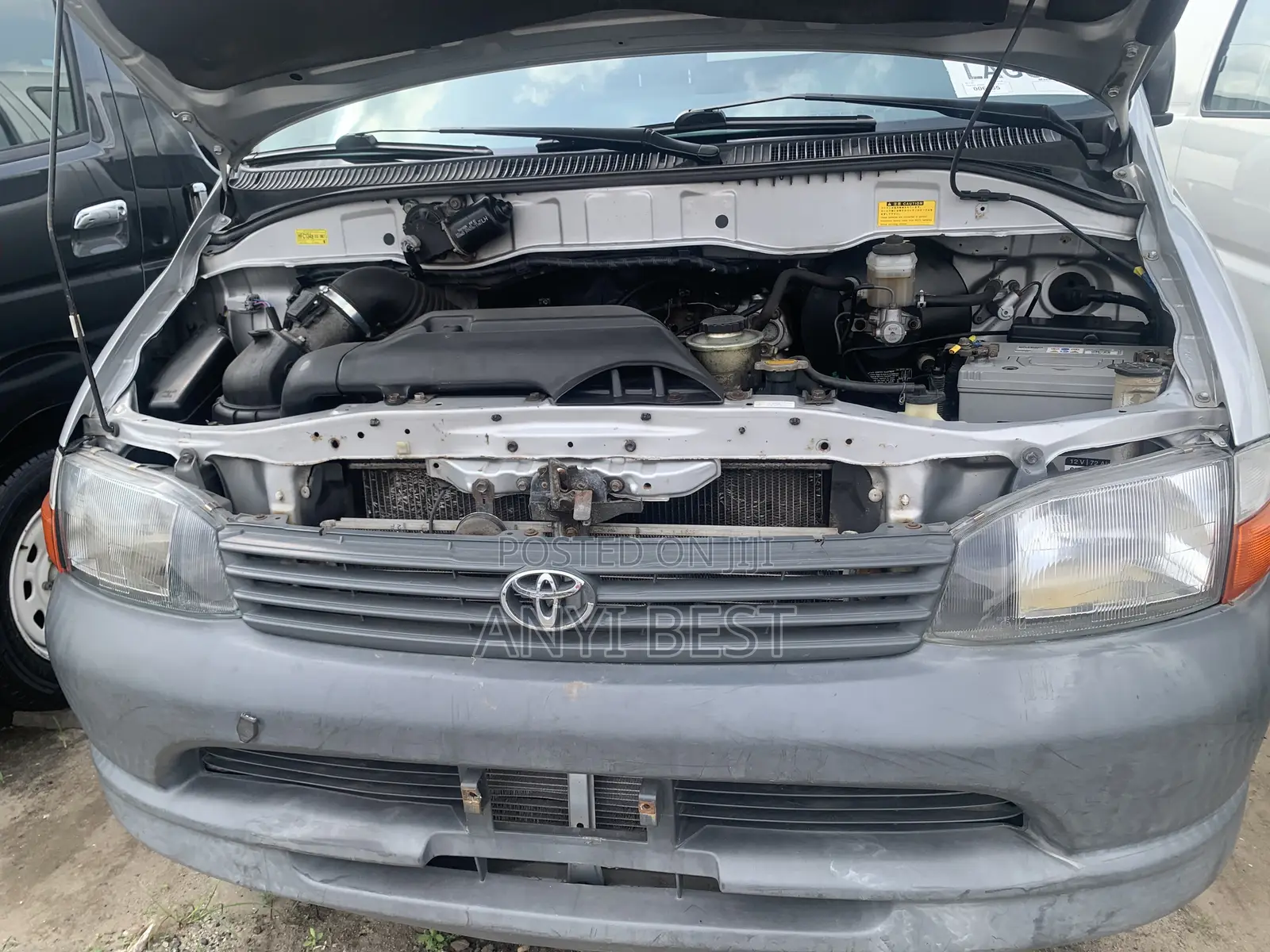 Toyota Grand HiAce 2005 Silver