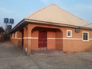 Furnished 2bdrm Bungalow in Agunbelewo Area, Osogbo for rent