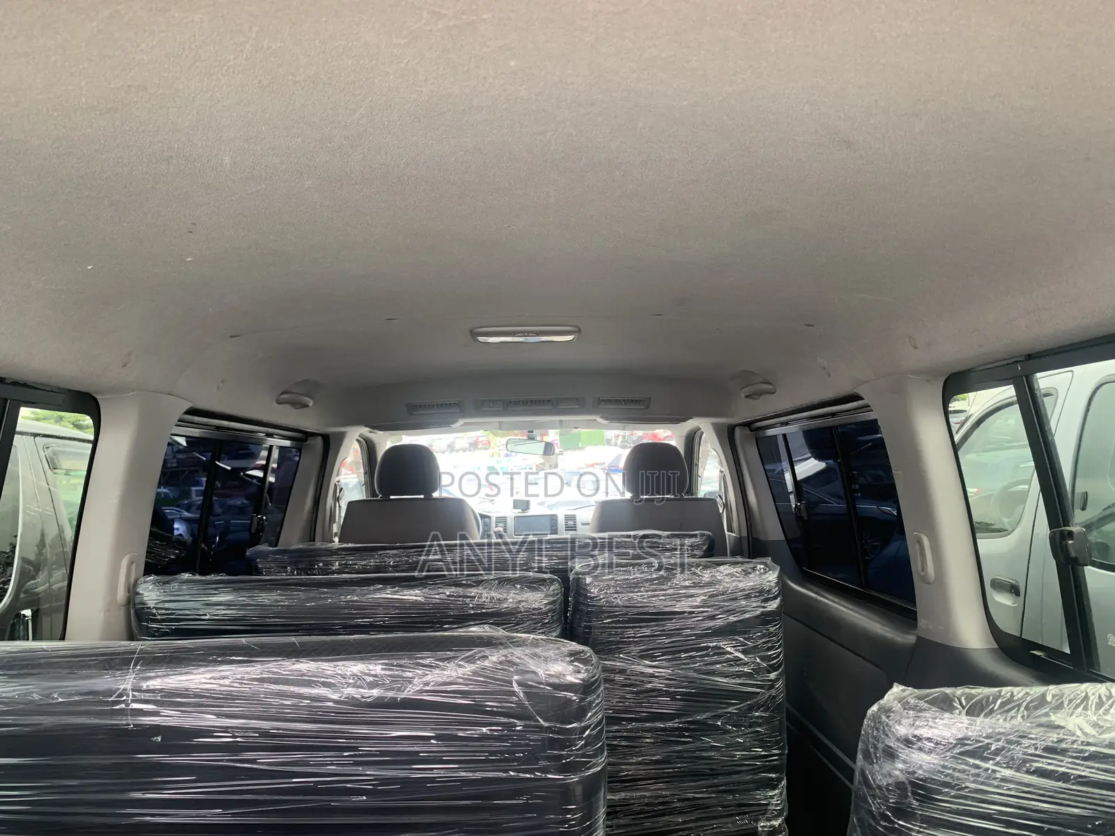 Toyota HiAce 2012 Black