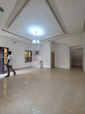 Studio Apartment in Chevron for rent
