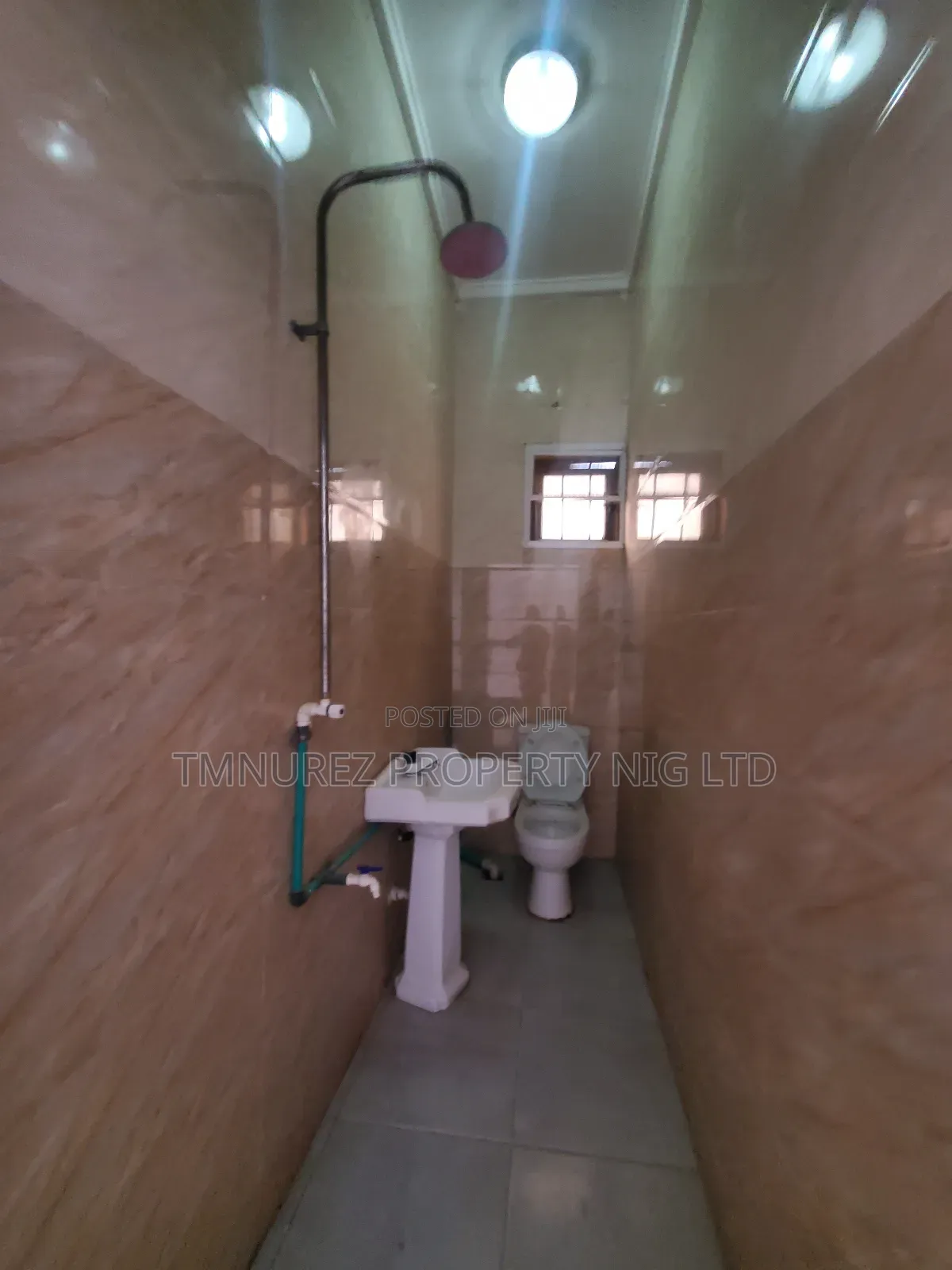 Studio Apartment in Chevron for rent