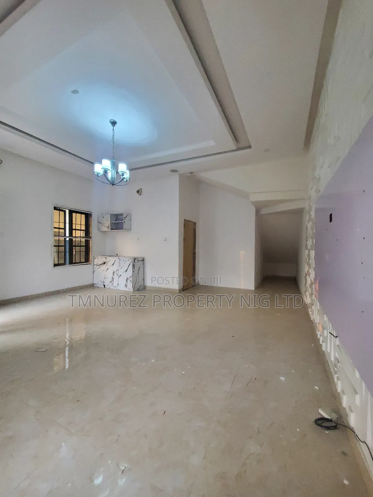 Studio Apartment in Chevron for rent
