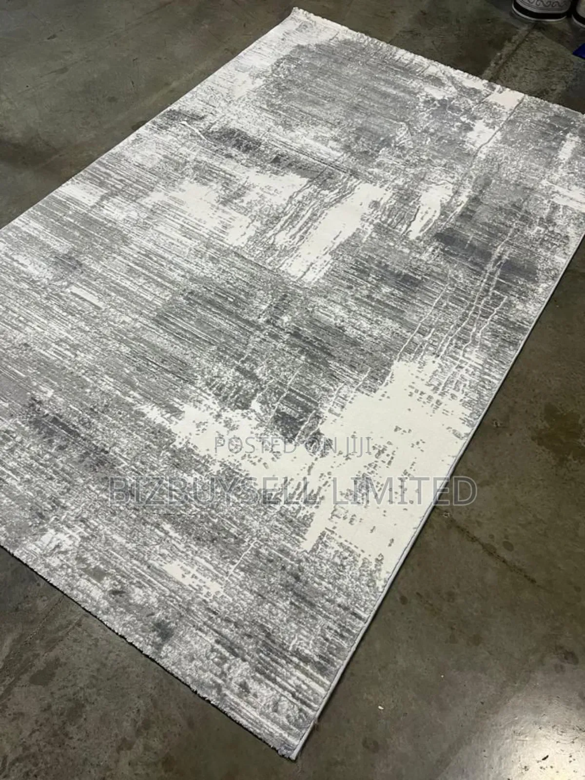 7*10 Turkish Hand Made Centre Rug.