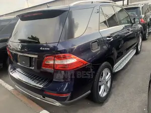 Mercedes-Benz M Class 2015 Blue