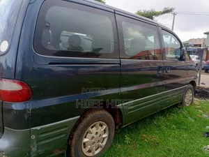 Hyundai Starex 2005 Blue