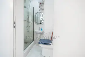Cute 2 Bedroom