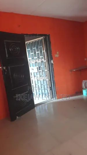 3bdrm Block of Flats in Ifako-Ogba for sale