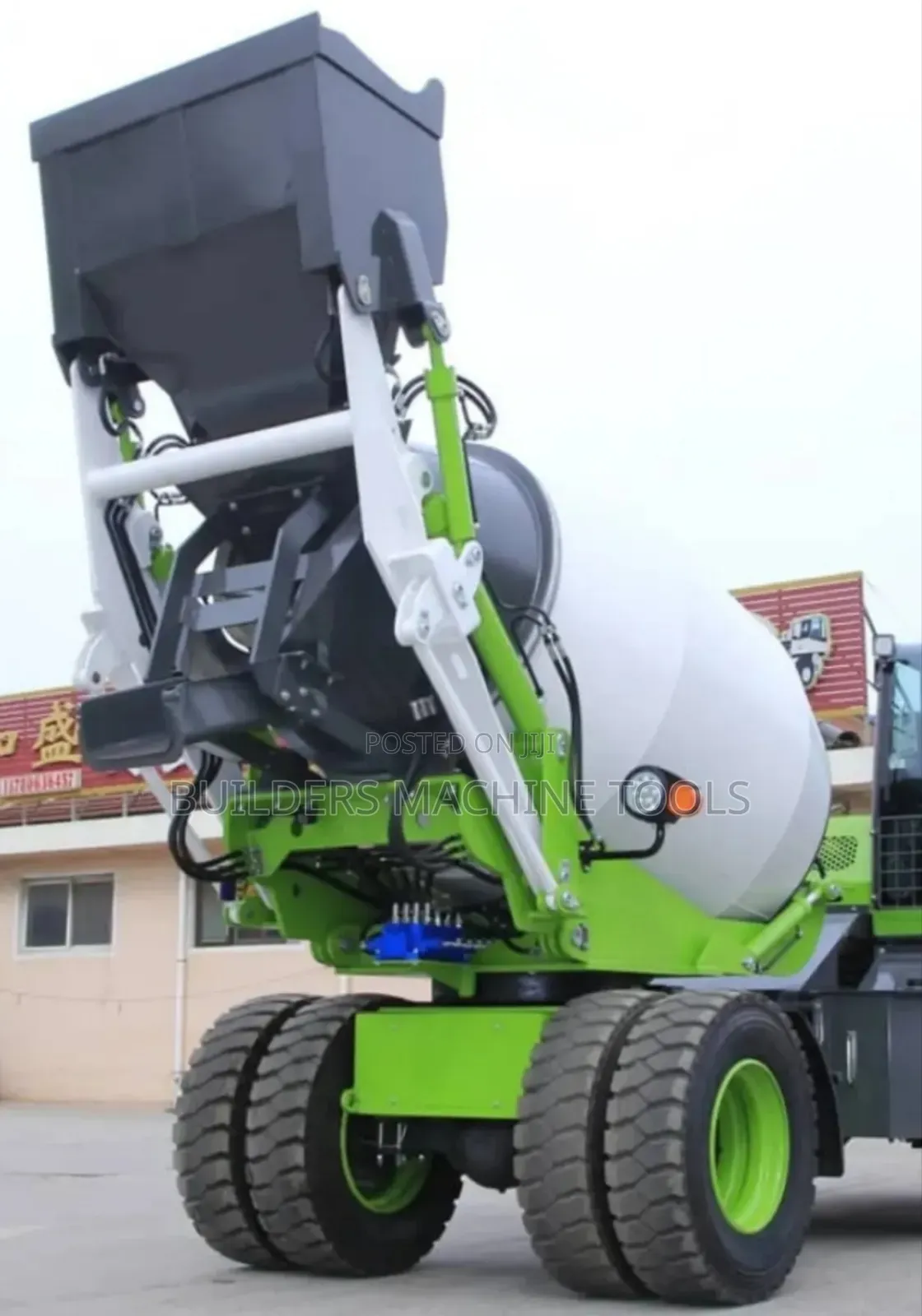 6.5 Cubic Self Loading Concrete Mixer