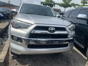 Toyota 4-Runner Limited 4X4 2013 Silver