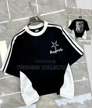 Luxury Unisex Round Neck Top 