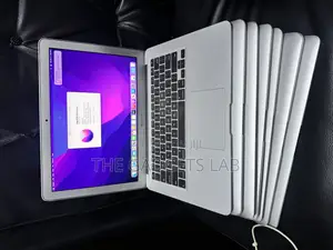 Laptop Apple MacBook Air 2017 8GB Intel Core I5 SSD 128GB