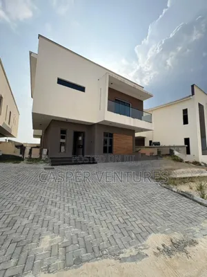 5bdrm Duplex in Lekki for sale