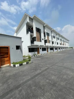 4bdrm Apartment in Lekki Phase One for rent