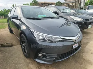 Toyota Corolla LE Special Edition 4dr Sedan (1.8L 4cyl 4A) 2013 Gray