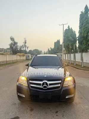 Mercedes-Benz GLK-Class 2010 Black