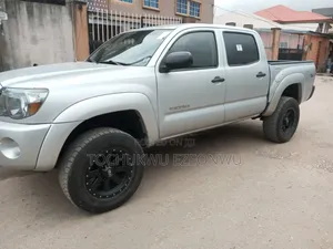 Toyota Tacoma Double Cab V6 Automatic 2009 Silver