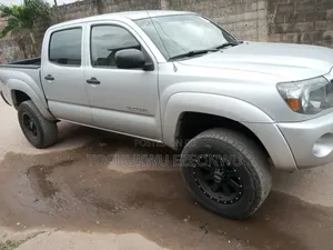 Toyota Tacoma Double Cab V6 Automatic 2009 Silver