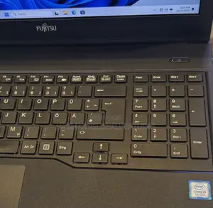Laptop Fujitsu Lifebook A357 8GB Intel Core i5 SSD 160GB