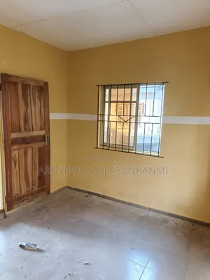 1bdrm Apartment in Ipaja Lagos. for rent