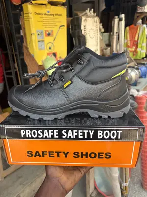Pro Safe Safety Boots