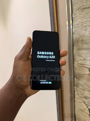 Samsung Galaxy A20 32 GB Black