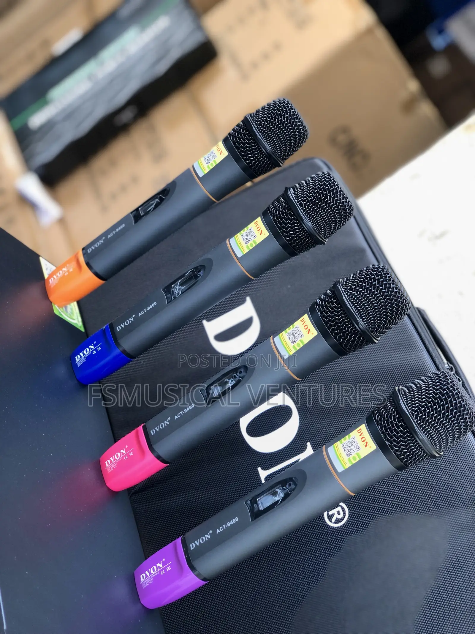 Magnetic 4in1 Wireless Microphones Systems