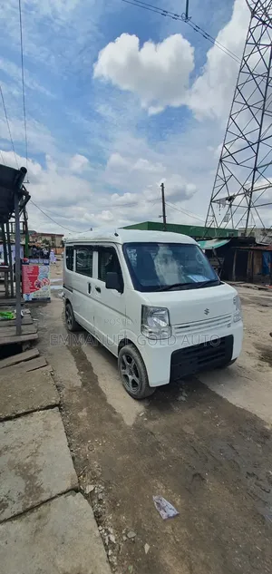 Suzuki APV Minibus 2012 White