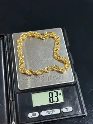 Tiny Gold Twist Hand Chain