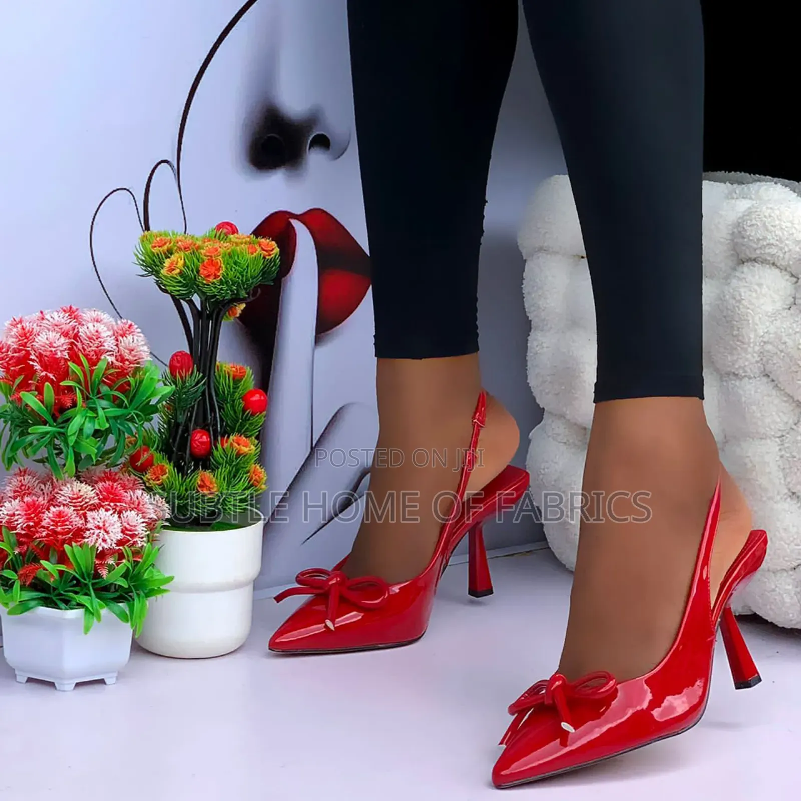 Elegant Ladies Patent Bow Heels – Perfect December Gift Choice 