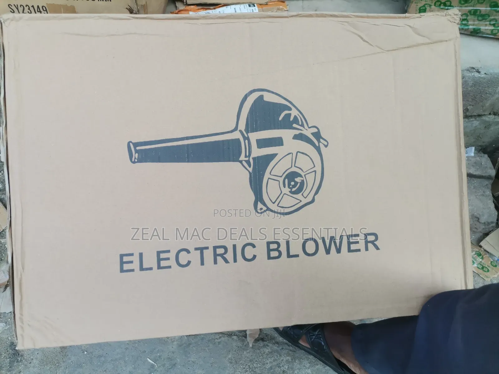 Lion Electric Air Blower